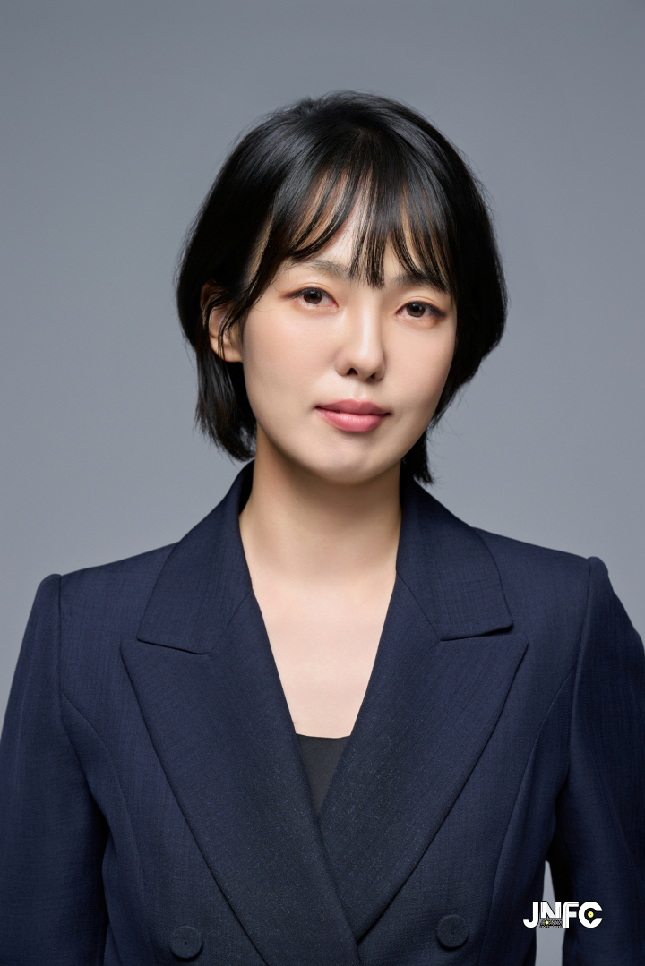 김민진
