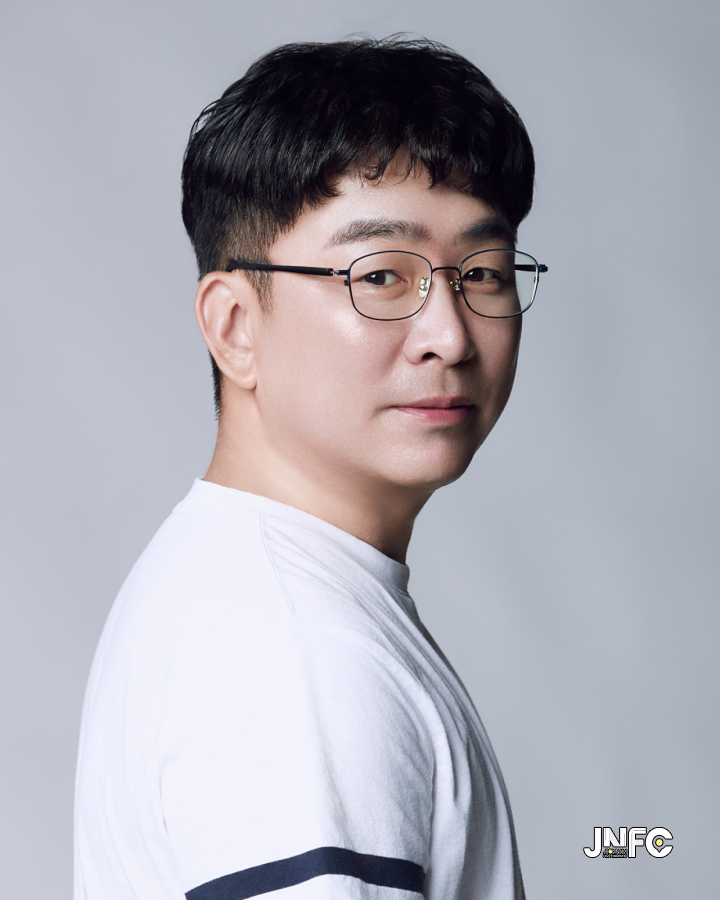 손주일