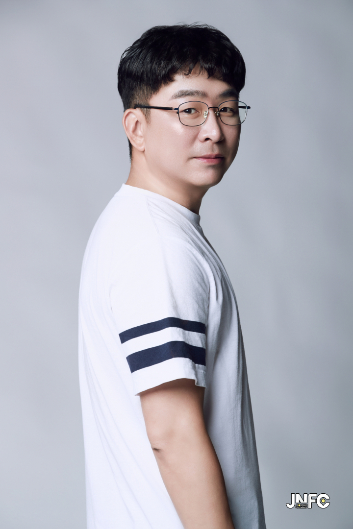 손주일