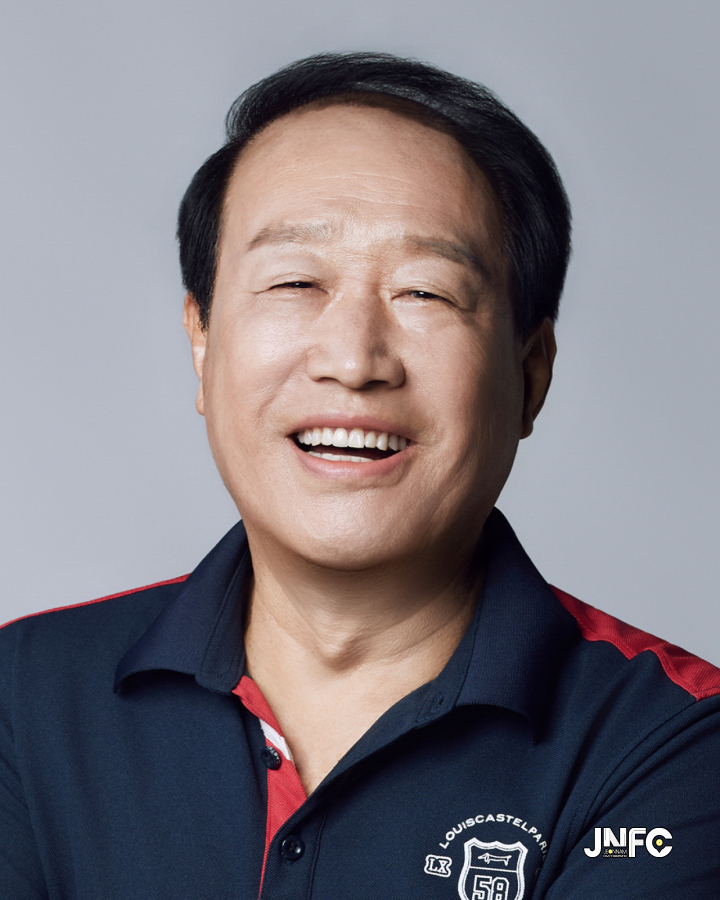정관웅