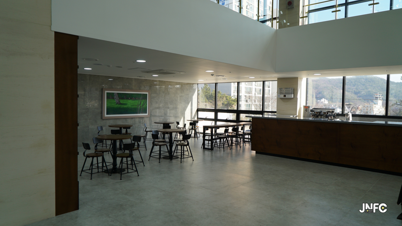 jnfc_112_127689.jpg