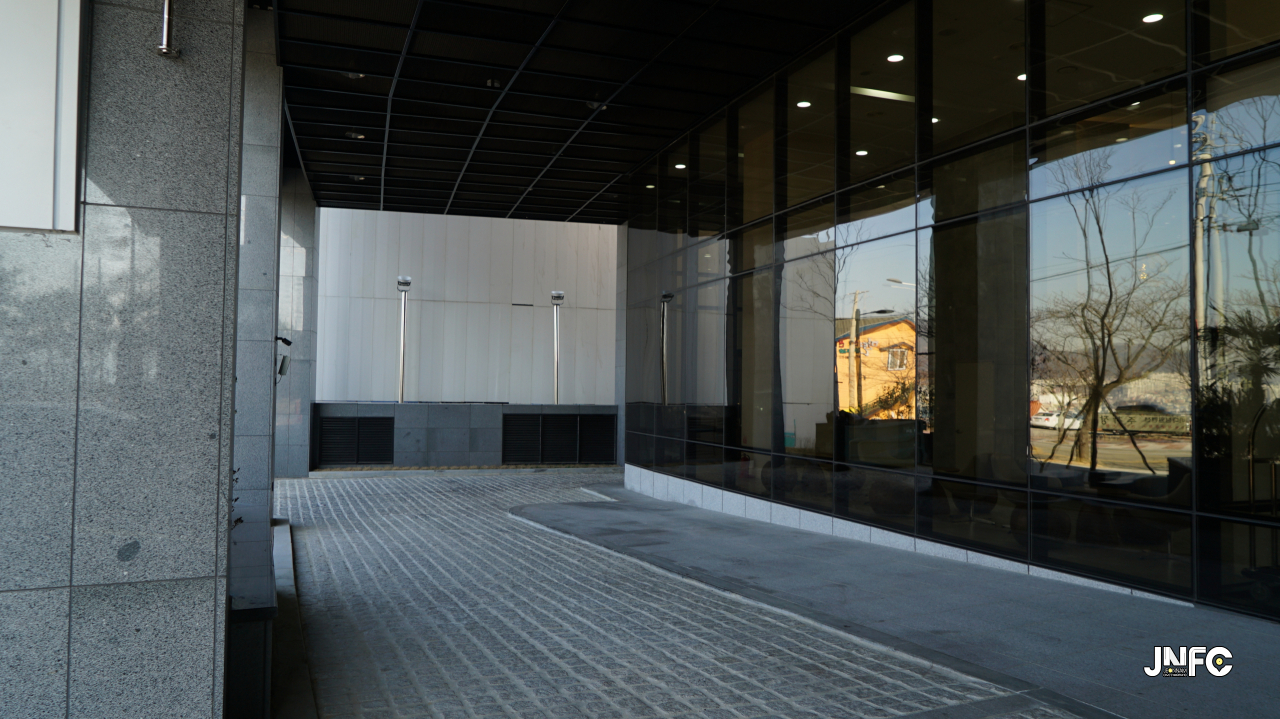 jnfc_112_127693.jpg