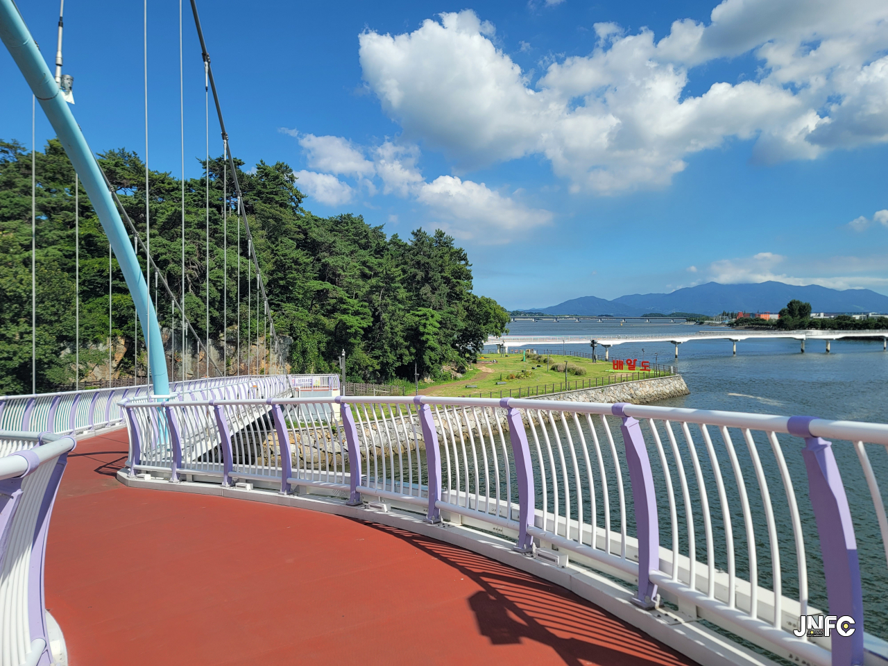 jnfc_166_130065.jpg