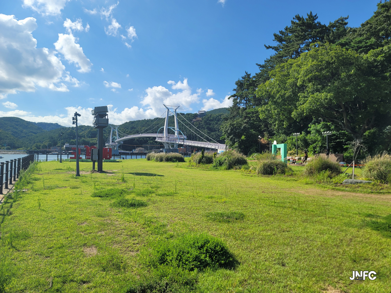 jnfc_166_130076.jpg