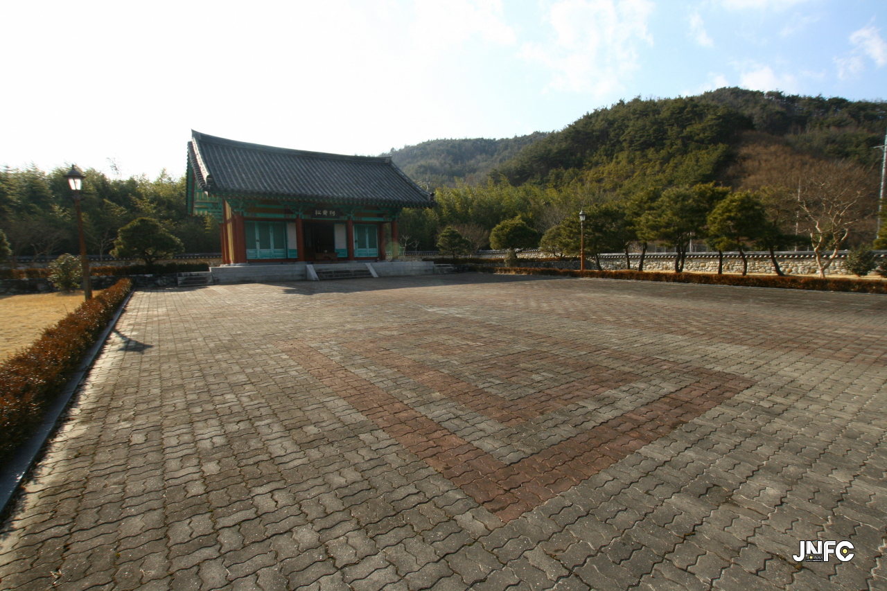 jnfc_1665_131014.jpg