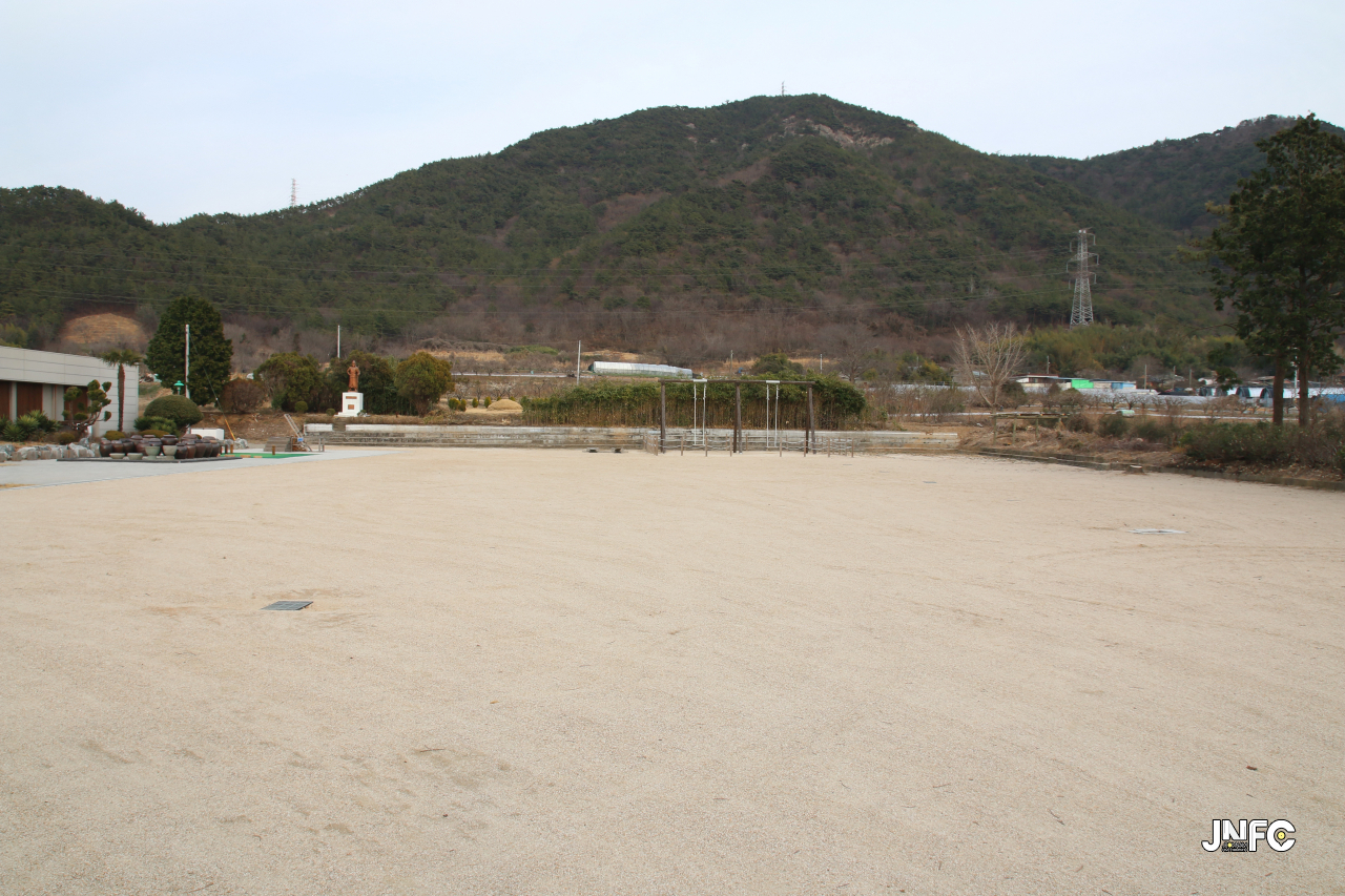 jnfc_1666_127229.jpg