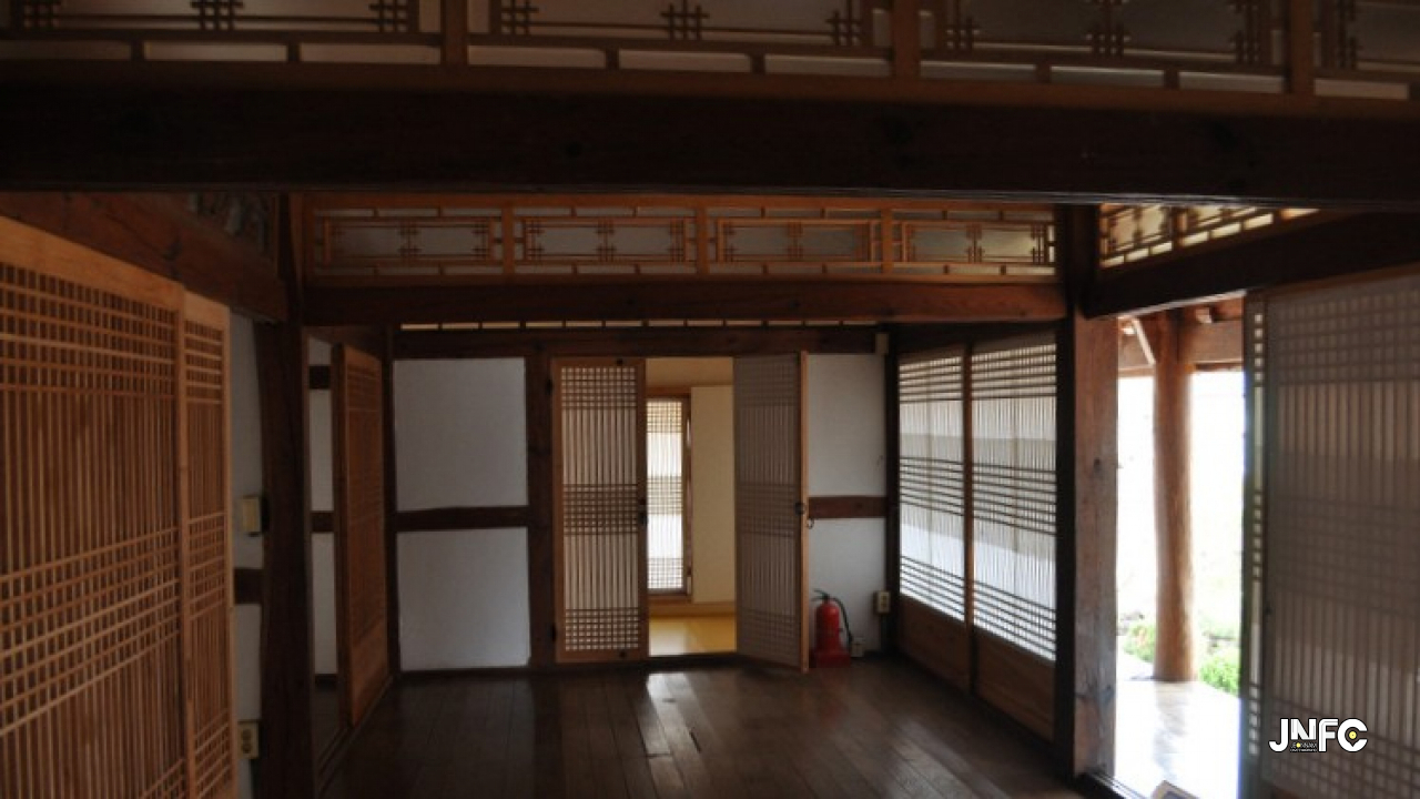 jnfc_2010_130978.jpg