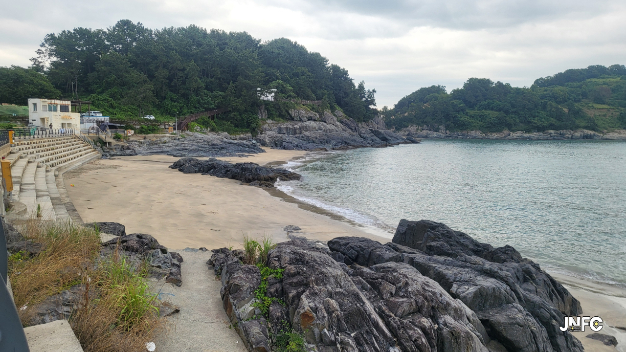 신덕해수욕장