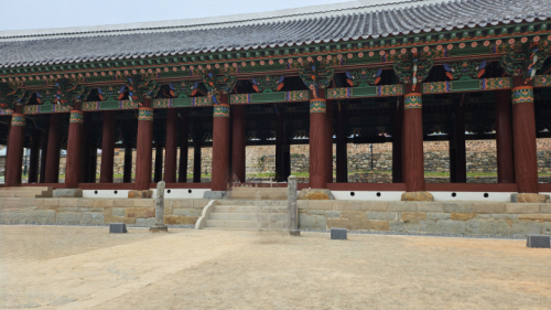 진남관