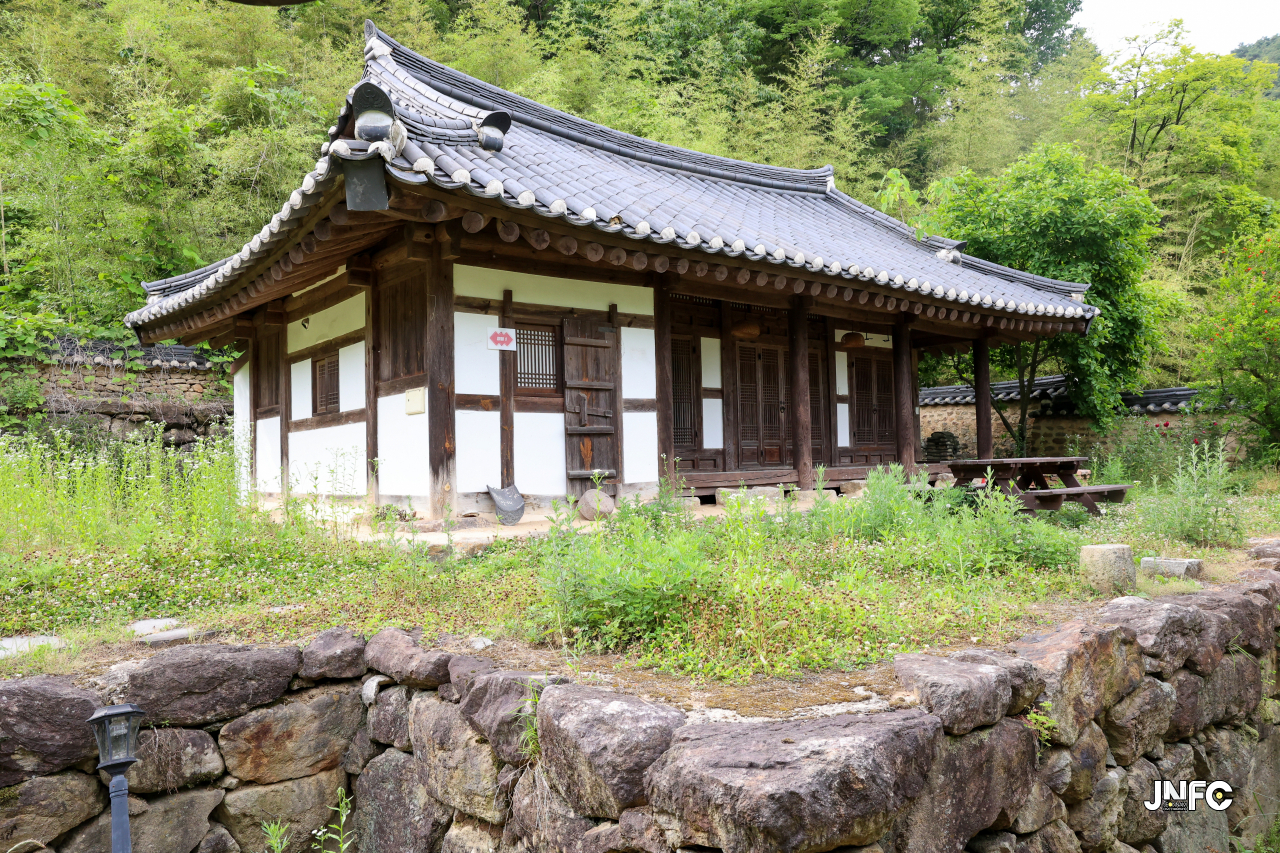 jnfc_5647_133327.jpg