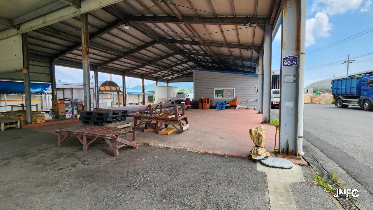 jnfc_5782_131209.jpg