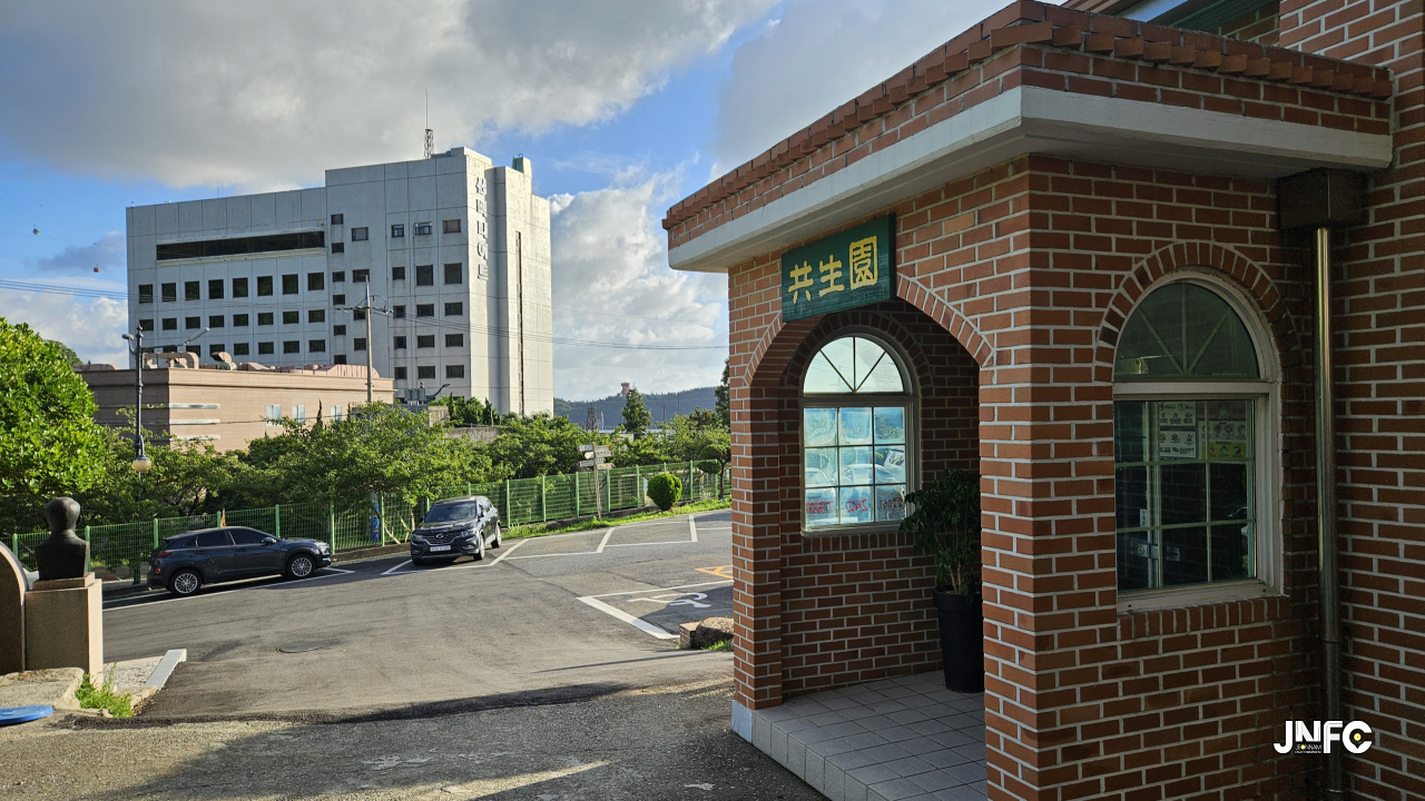 jnfc_5945_129619.jpg