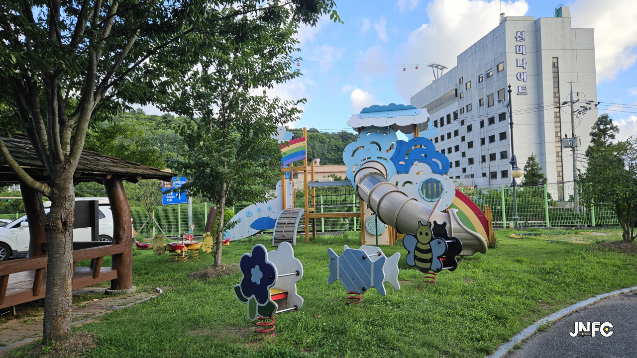 jnfc_5945_129632.jpg