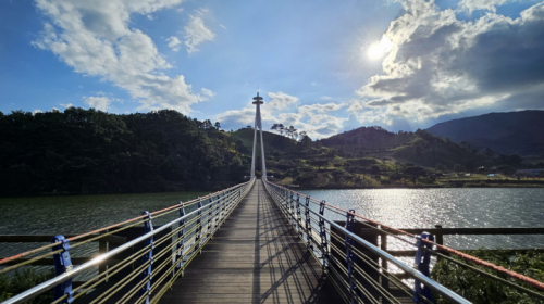 구만제 출렁다리