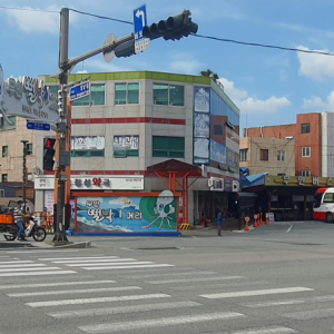 무안 버스터미널, 뻘낙지거리(수산시장)