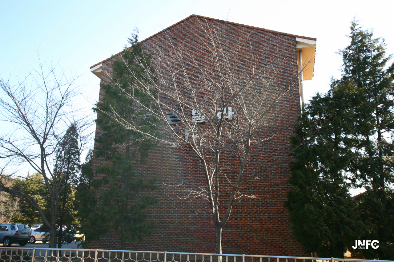 jnfc_62_130144.jpg