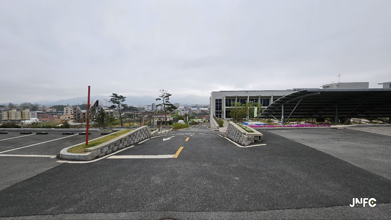 jnfc_6215_128550.jpg