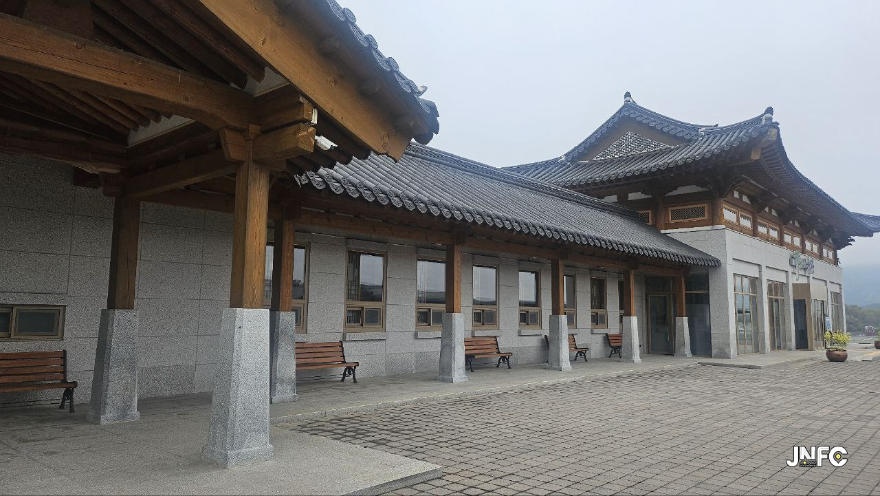 jnfc_6215_128561.jpg