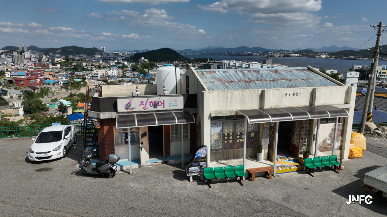 jnfc_6218_128669.jpg
