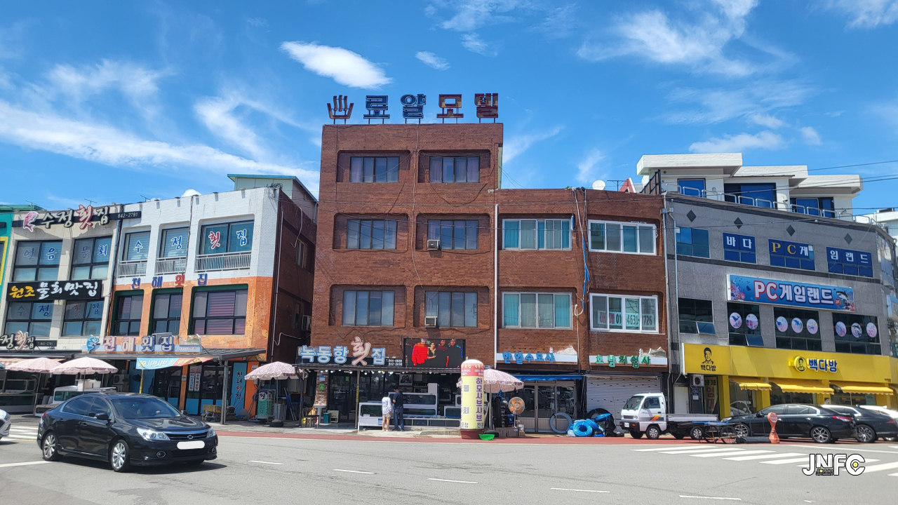jnfc_6266_155696.jpg