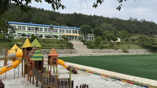 (폐) 안좌중학교 팔금분교장