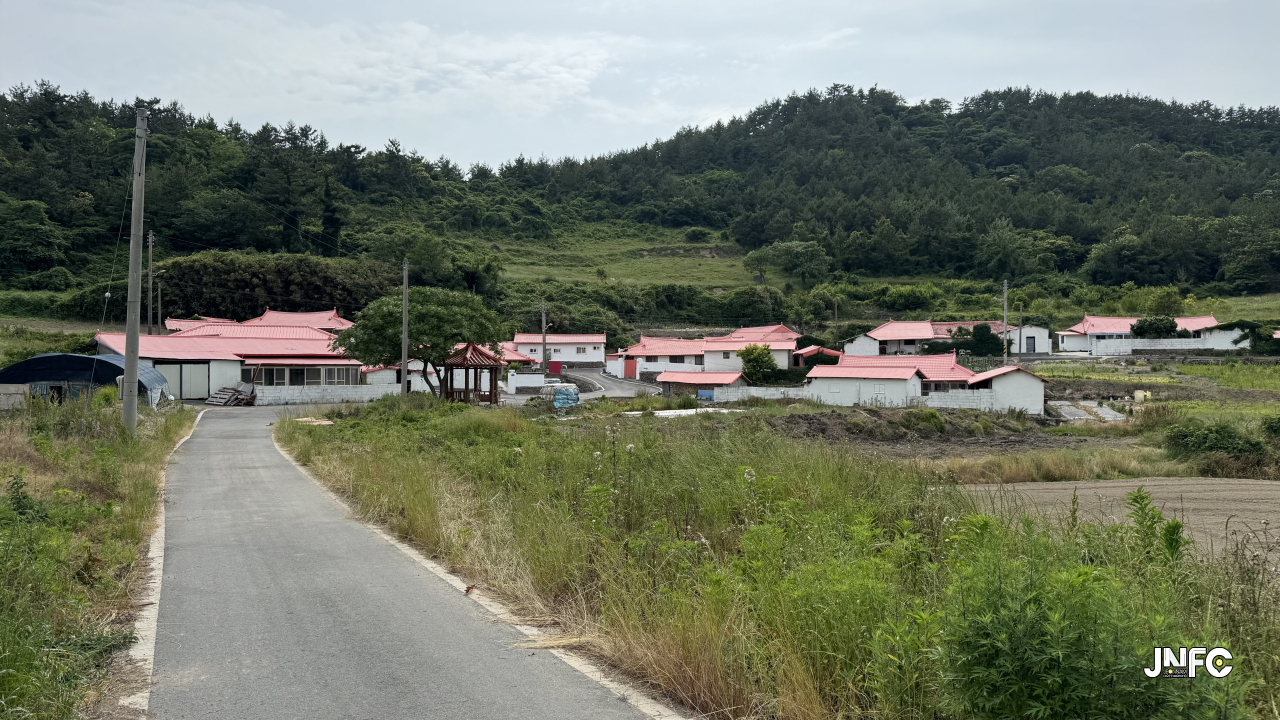 안좌도 분홍지붕마을