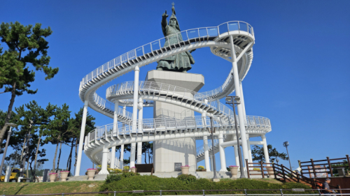 충무공이순신동상