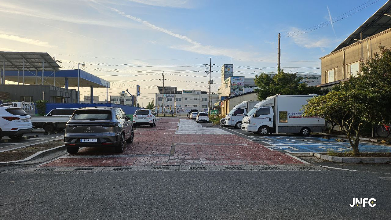 jnfc_6427_155403.jpg