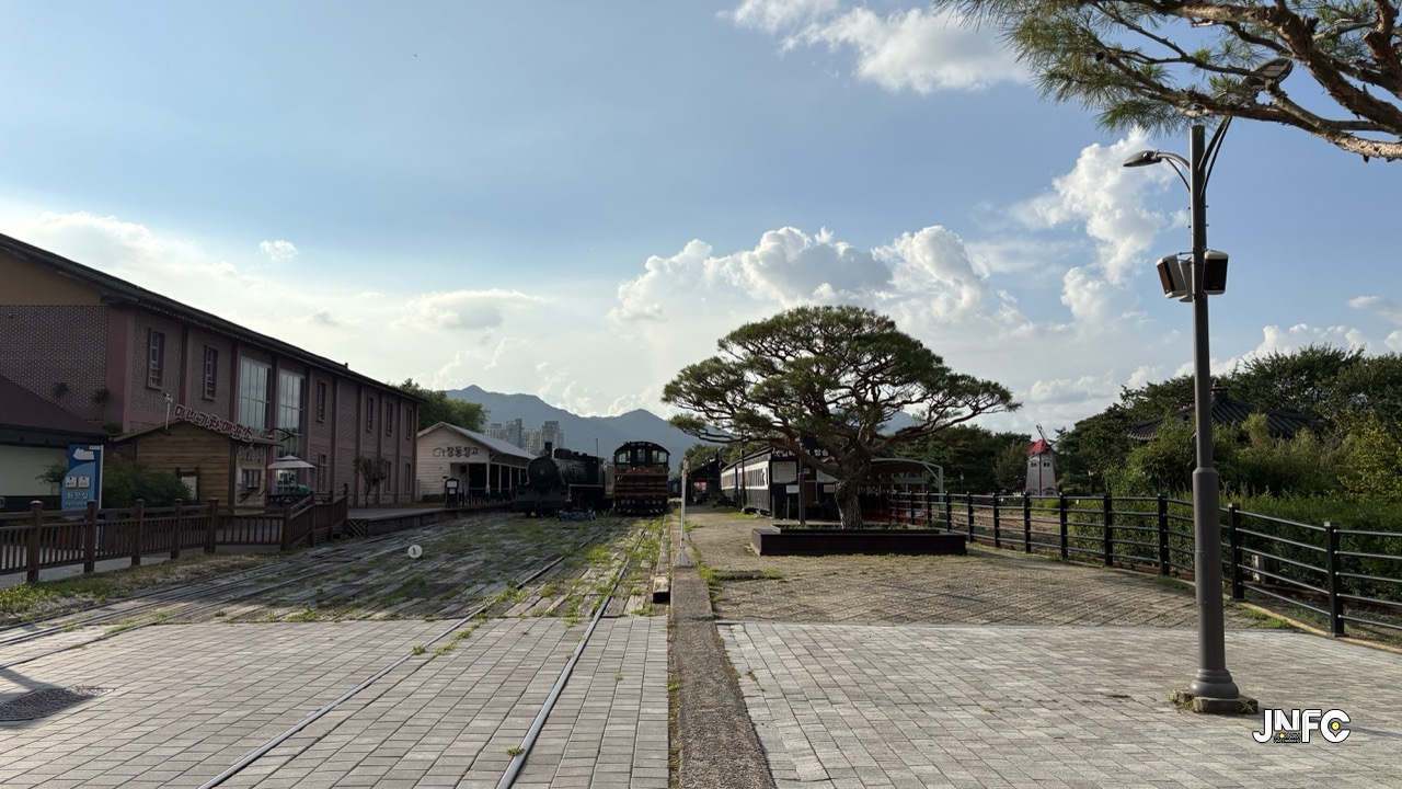 섬진강기차마을_광장 공연장