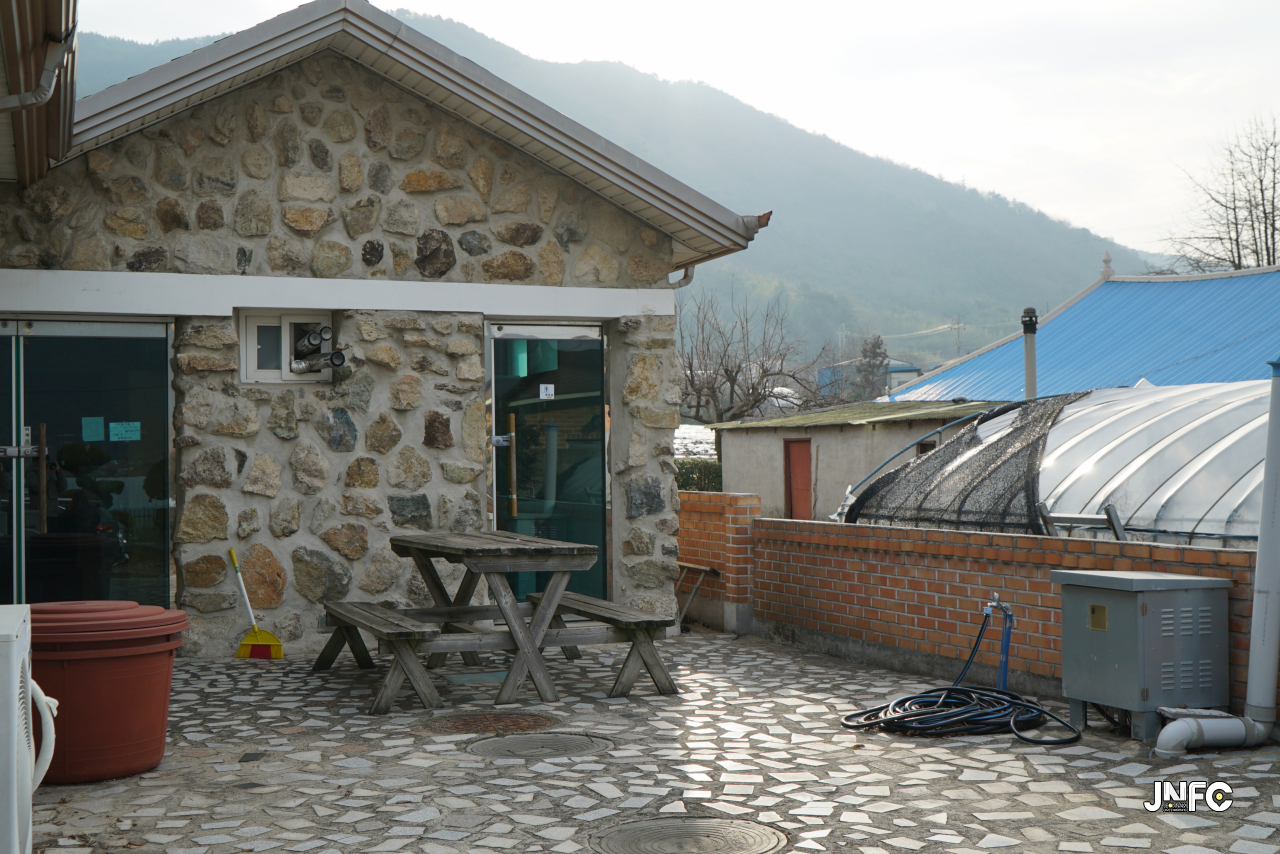 jnfc_8_127742.jpg